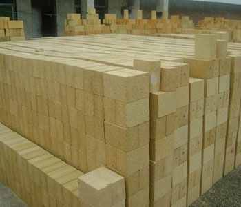 Refractory high alumina bricks