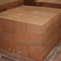 What is the Magnesium Content of Alkaline Refractory Bricks?